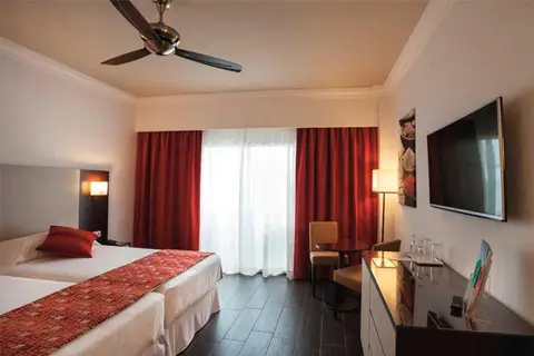 Hotel Riu Monica in Nerja — foto 2