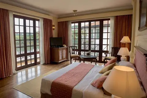 Mahaweli Reach Hotel in Katugasthota — foto 4