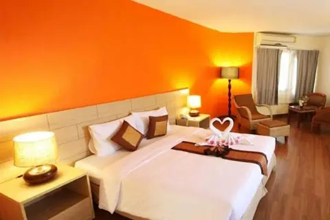 Golden Beach Cha-am Hotel in ชะอำ — foto 15