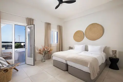 The Noverian Bios Santorini Vegan Hotel in Φηρά Θήρας — foto 17