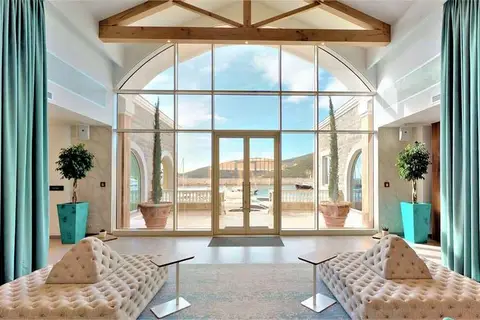 Chedi Lustica Bay in Uvala Pržno — foto 19