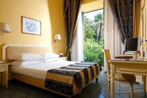 Imperial Tramontano in Sorrento — foto 18