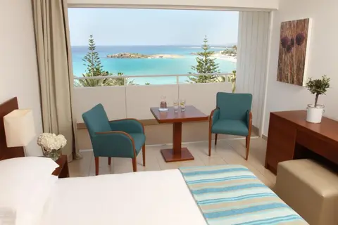 Nissi Beach Resort in Ayia Napa — foto 24
