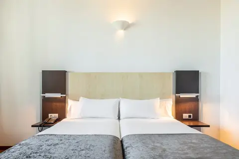 Hotel ILUNION Aqua 4 in Valencia — foto 28