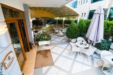 Hotel Boutique Kotoni in Tirana — foto 7