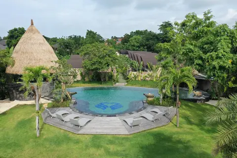 Lalasa Villas in Kuta Utara — foto 29