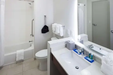 Holiday Inn Express & Suites Orlando At Seawo in Orlando — foto 21