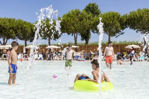Hu Park Albatros Village in San Vincenzo — foto 4