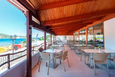 Carema Club Resort in es Mercadal — foto 9