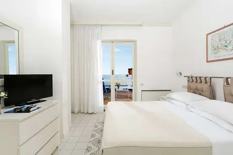 Hotel Club Due Torri in Maiori — foto 17