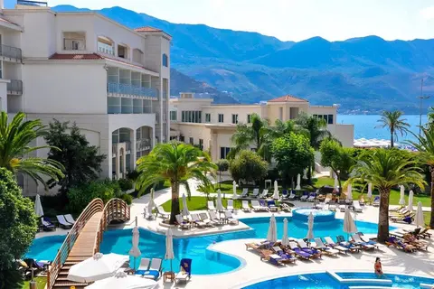 Splendid Conference & Spa Resort in Becici — foto 10
