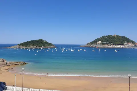 Hotel Ondarreta Beach in San Sebastian — foto 18