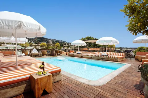 Petit Ermitage in West Hollywood
