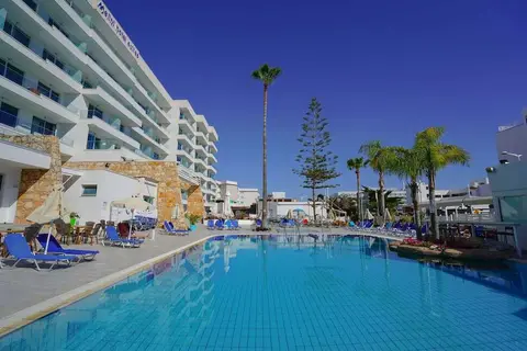 Melini Hotel Suites in Παραλίμνι
