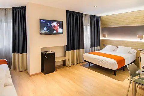 Hotel Avenida in A Coruña — foto 26