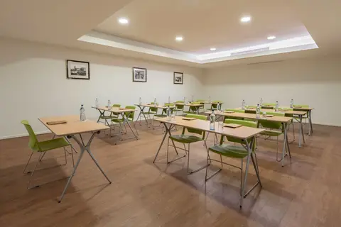 Neat Hotel Avenida in Ponta Delgada — foto 16