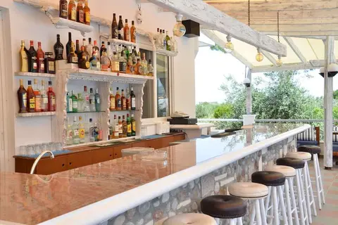 Blue Nest Hotel in Τιγκάκι — foto 8