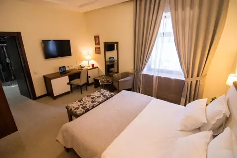 Hotel Boutique Kotoni in Tirana — foto 14