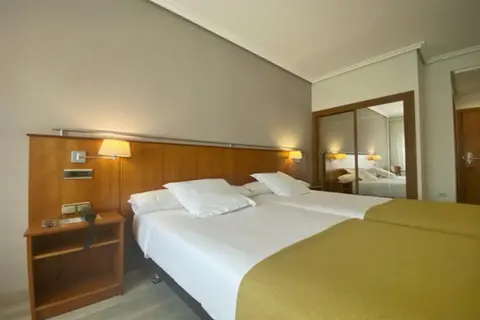 Hotel Ciudad de Compostela in Santiago De Compostela — foto 10