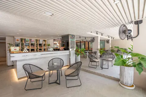 Novotel Living Bangkok Sukhumvit Legacy in Bangkok — foto 8