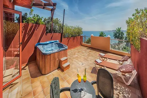 Holiday World Polynesia Hotel in Benalmadena — foto 6