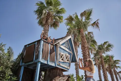 Esperides Beach in Φαληράκι — foto 8