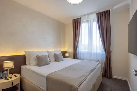 Hotel Nobel West in Belgrado — foto 4