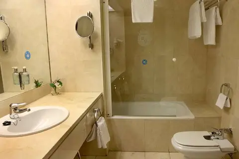 Sercotel Gran Hotel Conde Duque in Madrid — foto 18
