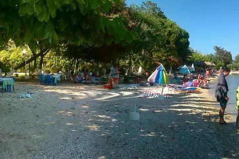 Avra Beach foto 3