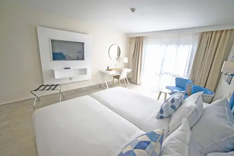 Hotel Boutique Tao Caleta Mar in Corralejo — foto 15