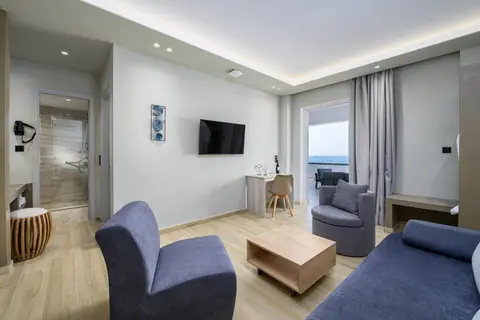 Nicolas Grand Suites in Καρδάμαινα — foto 30
