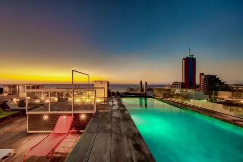 IKYK Hotel in San Ġiljan — foto 18