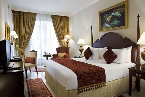 Two Seasons Hotel & Apartments in Dubai