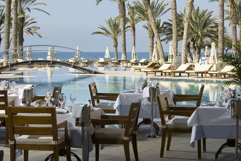 Constantinou Bros Asimina Suites Hotel in Geroskipou — foto 29