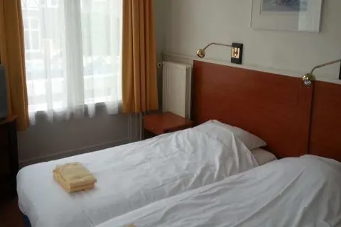 CoronaZeist-Utrecht NL foto 5