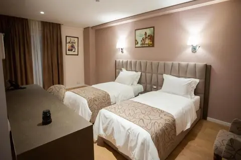 Doanesia Premium Hotel & Spa in Tirana — foto 7