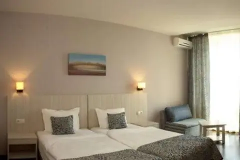 Slavey Hotel in Славей — foto 3