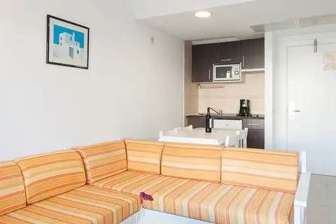 Universal Aparthotel Elisa in Playa de Muro — foto 15