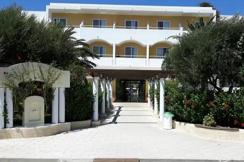 Nirvana Beach Hotel in Θεολόγος — foto 25
