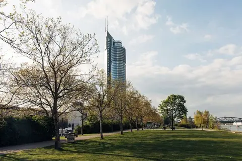 harry's home Wien Millennium Tower in Wenen — foto 12