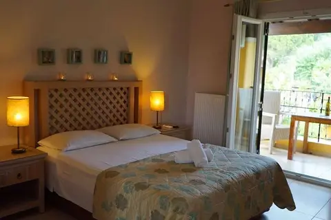 Spiti Nikos in Κυρὰ Χρυσικού — foto 3