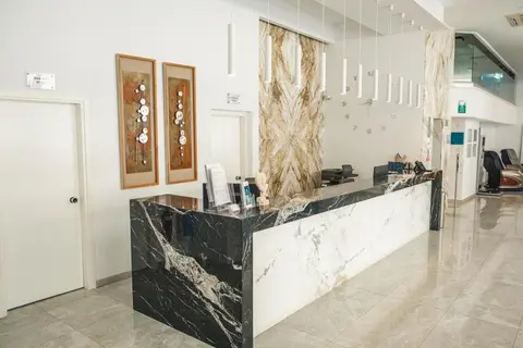Kapetanios Bay Hotel in Παραλίμνι — foto 25