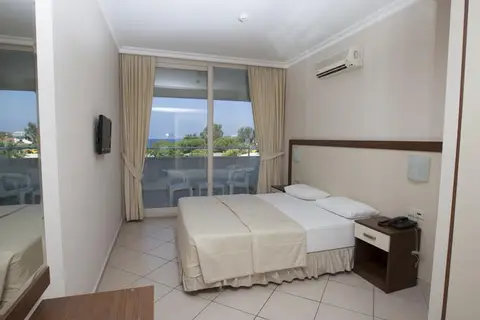 Batihan Beach Resort & Spa in Kuşadası — foto 17