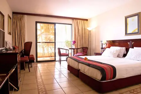 Ocean Bay Hotel in Serrekunda — foto 17