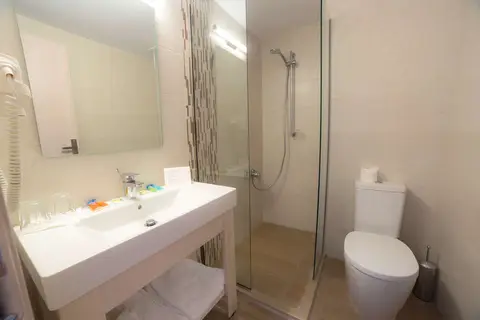 Hotel Livadi Nafsika in Δασσιά — foto 16