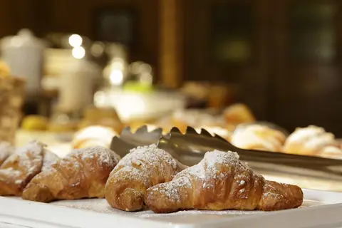 Tevini Dolomites Charming Hotel in Commezzadura — foto 45