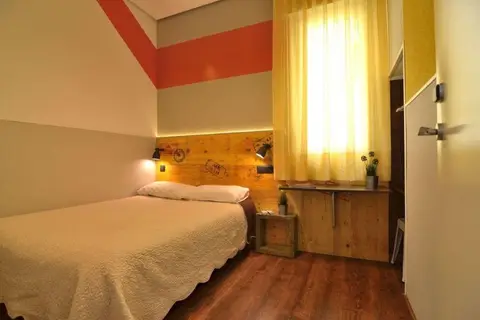 Far Home Atocha in Madrid — foto 12