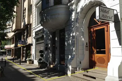 Astrid am Kurfurstendamm in Berlijn — foto 8
