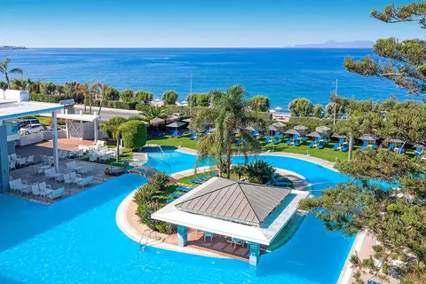 Oceanis Beach Hotel in Ιξιά