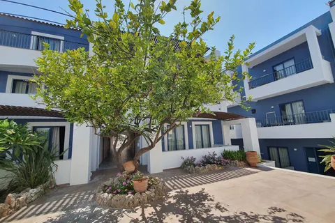 Eleni Beach Aparthotel in Malia Municipal Unit — foto 19
